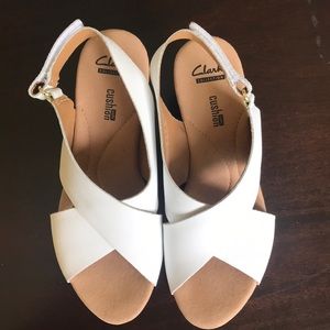 Clark’s white sandal wedges, Velcro adjustment!!